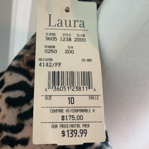 LAURA Women’s Animal Print Jacket - Picture 16 of 16